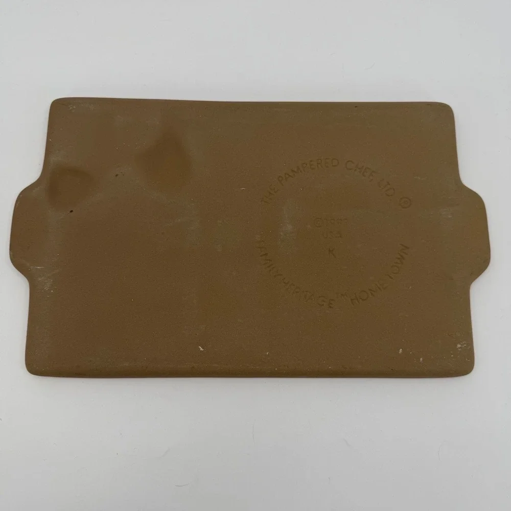 Vtg Pampered Chef #1805 School Post Office Gingerbread House Stoneware Mold